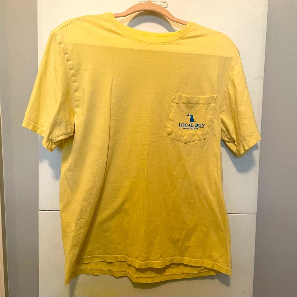 Local boy men’s M yellow tee shirt